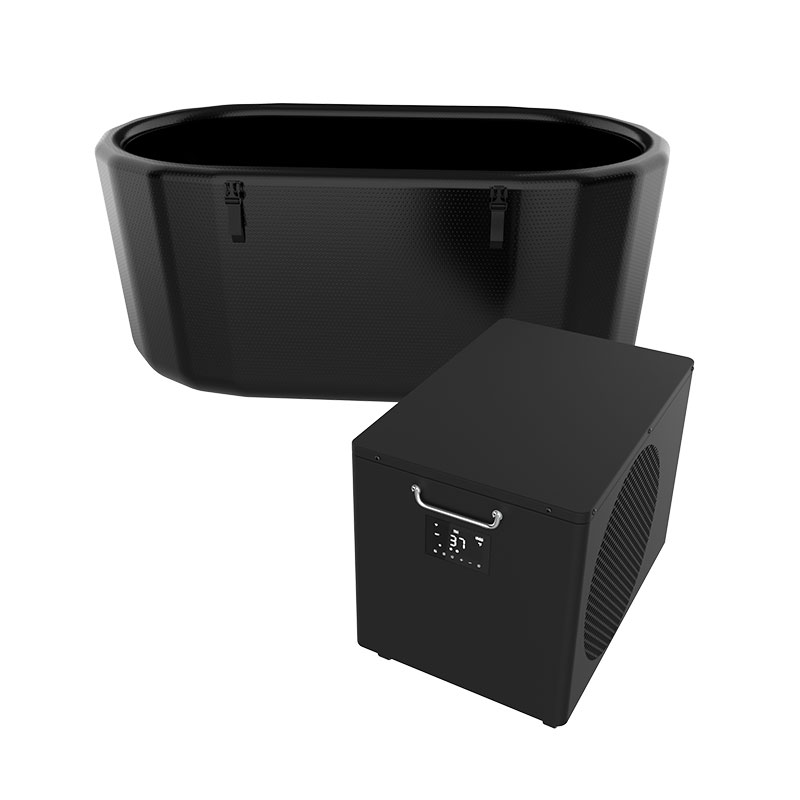 Kolam renang dingin yang besar tiup