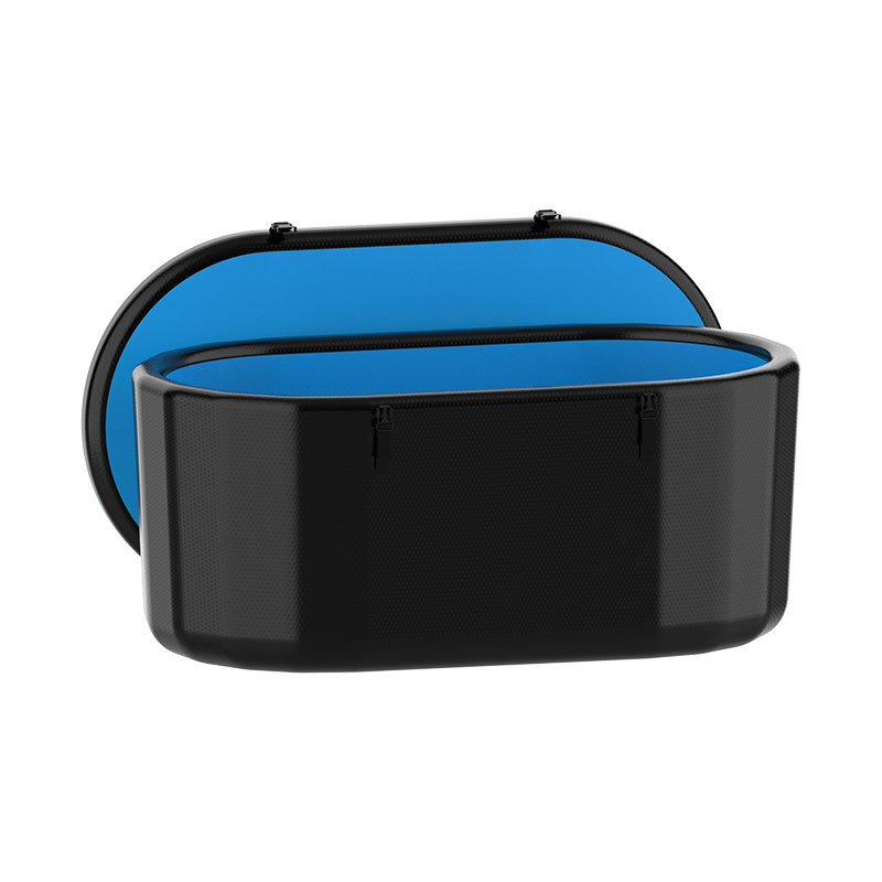 Kolam renang dingin yang besar tiup